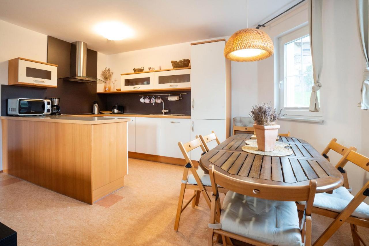 Alpine Apartments Marcella Zirovnica Eksteriør bilde