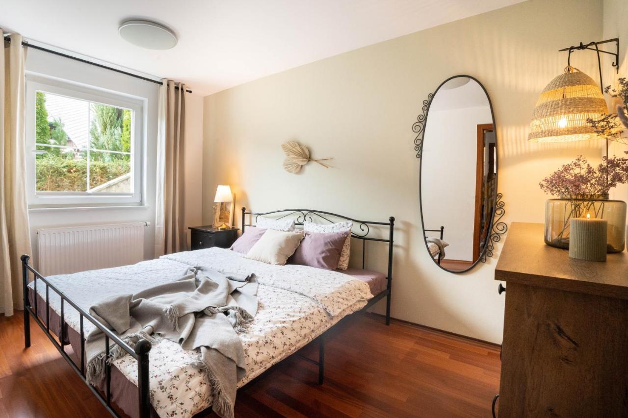 Alpine Apartments Marcella Zirovnica Eksteriør bilde