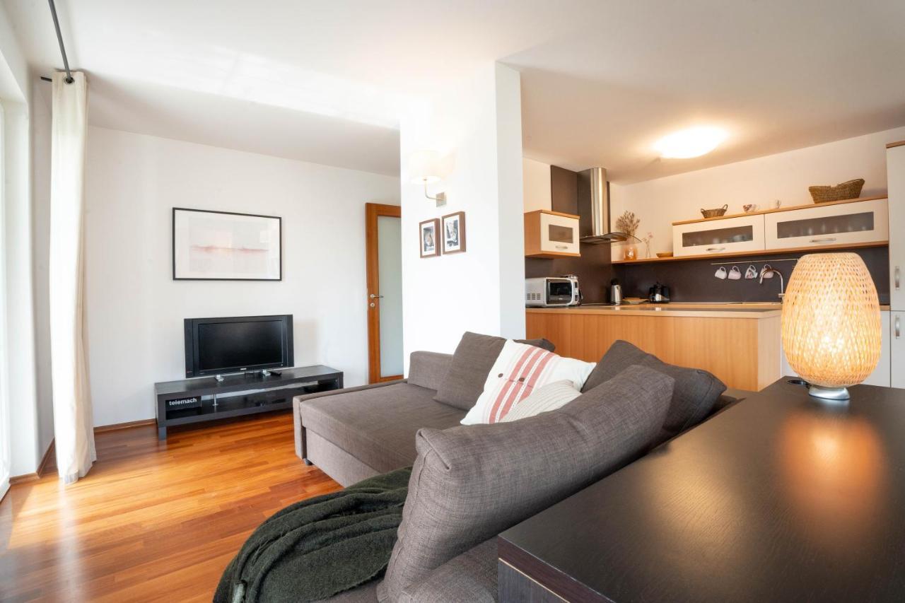 Alpine Apartments Marcella Zirovnica Eksteriør bilde