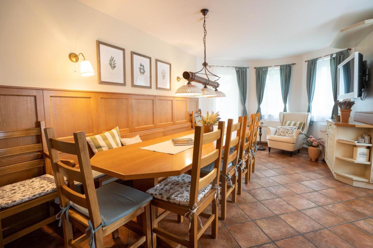 Alpine Apartments Marcella Zirovnica Eksteriør bilde